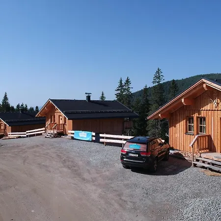 Jagdhuette Mit Kaminofen Und Sauna Vakantiehuis *