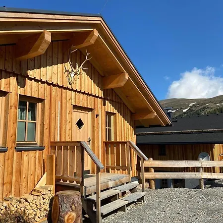 Jagdhuette Mit Kaminofen Und Sauna Vakantiehuis