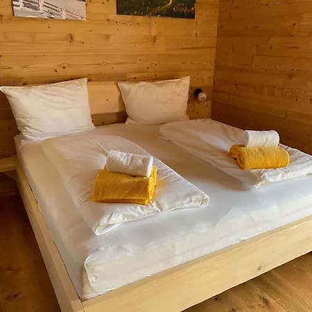 Jagdhuette Mit Kaminofen Und Sauna