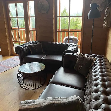 Jagdhuette Mit Kaminofen Und Sauna